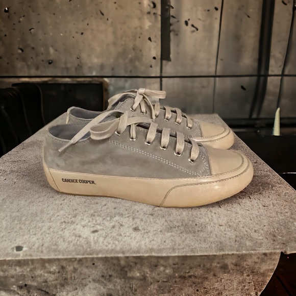 Luxurious sneakers - Picture 3 of 11